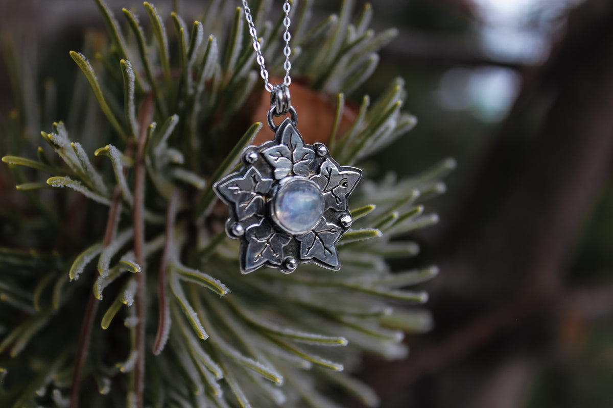 Ivy Snowflake Necklace