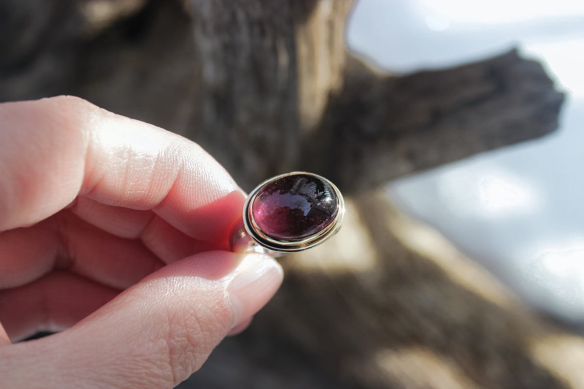 Size 8 Regal Ring with 18k gold