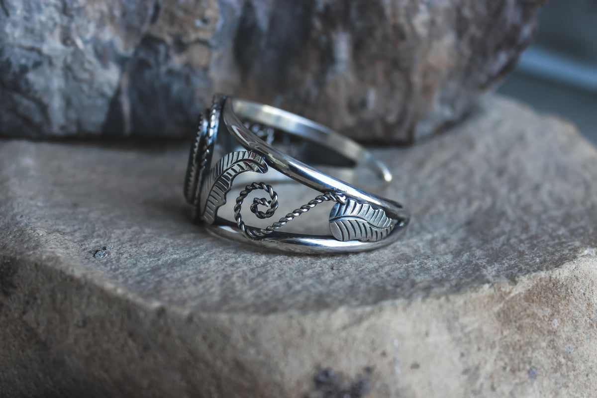 Sedge Malachite Cuff