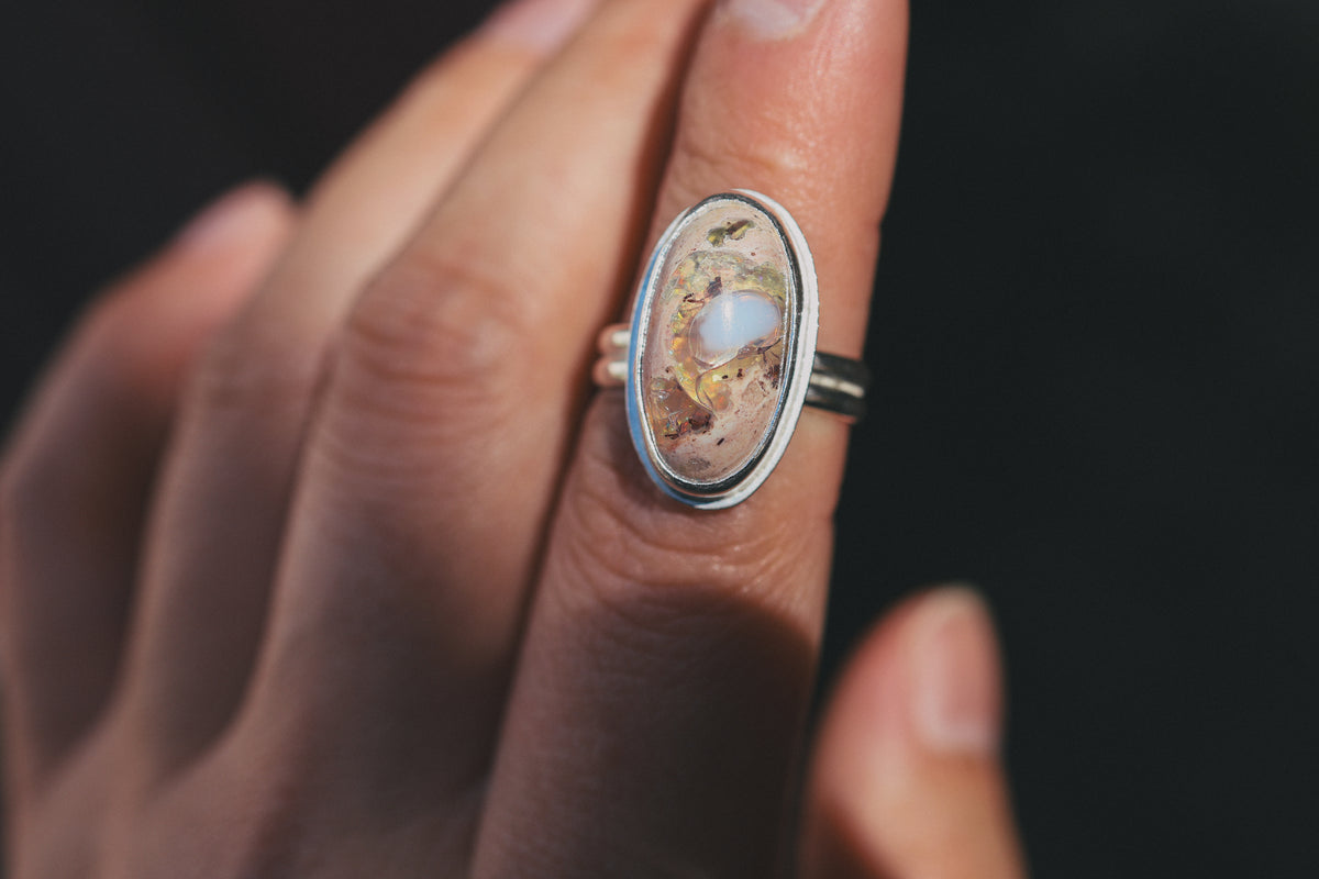 Size 6 Dancing Light Ring
